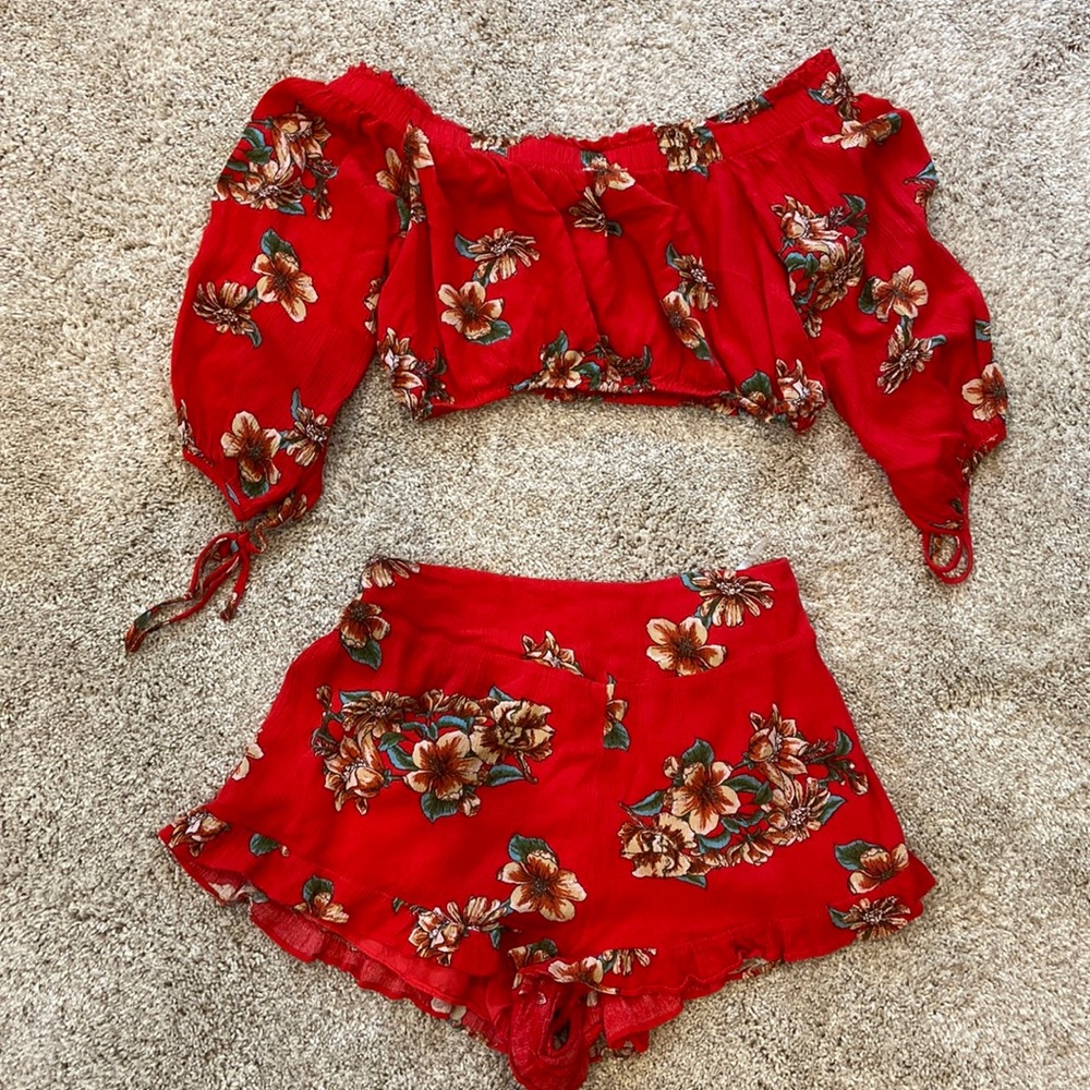 Illa Illa | Red floral 2 peice set